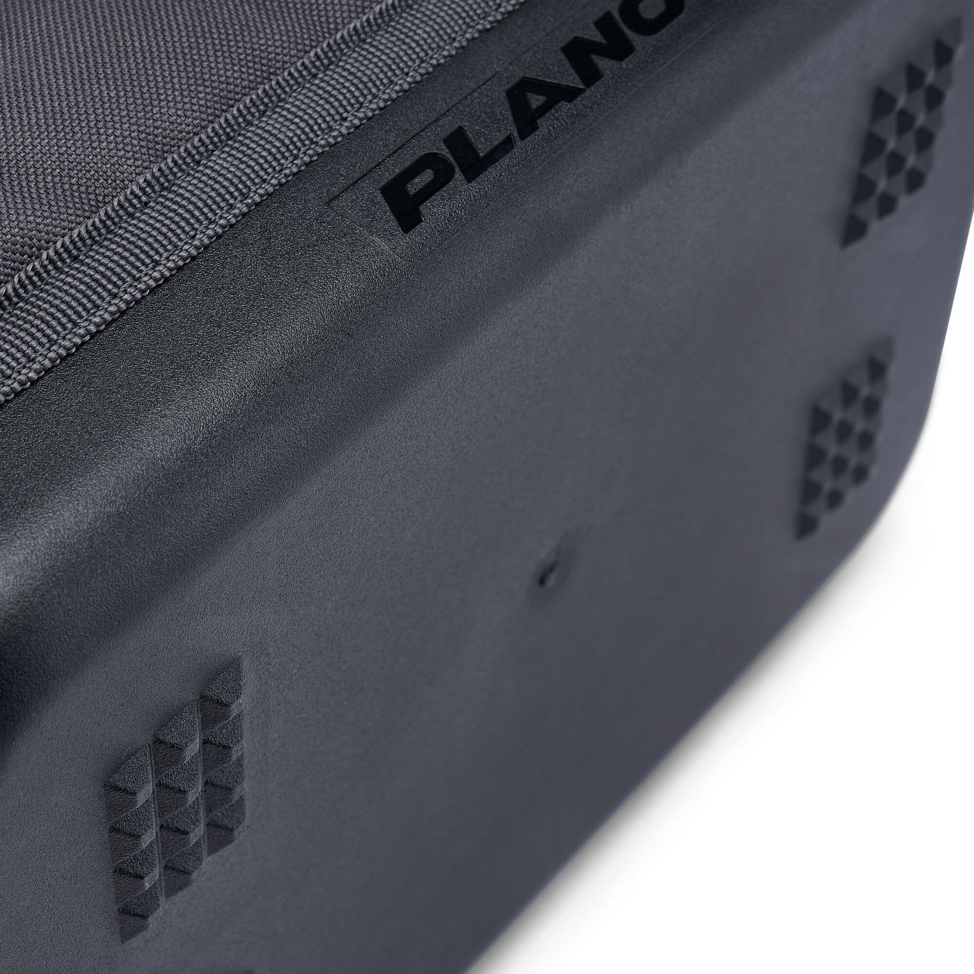 Plano Weekend Softsider